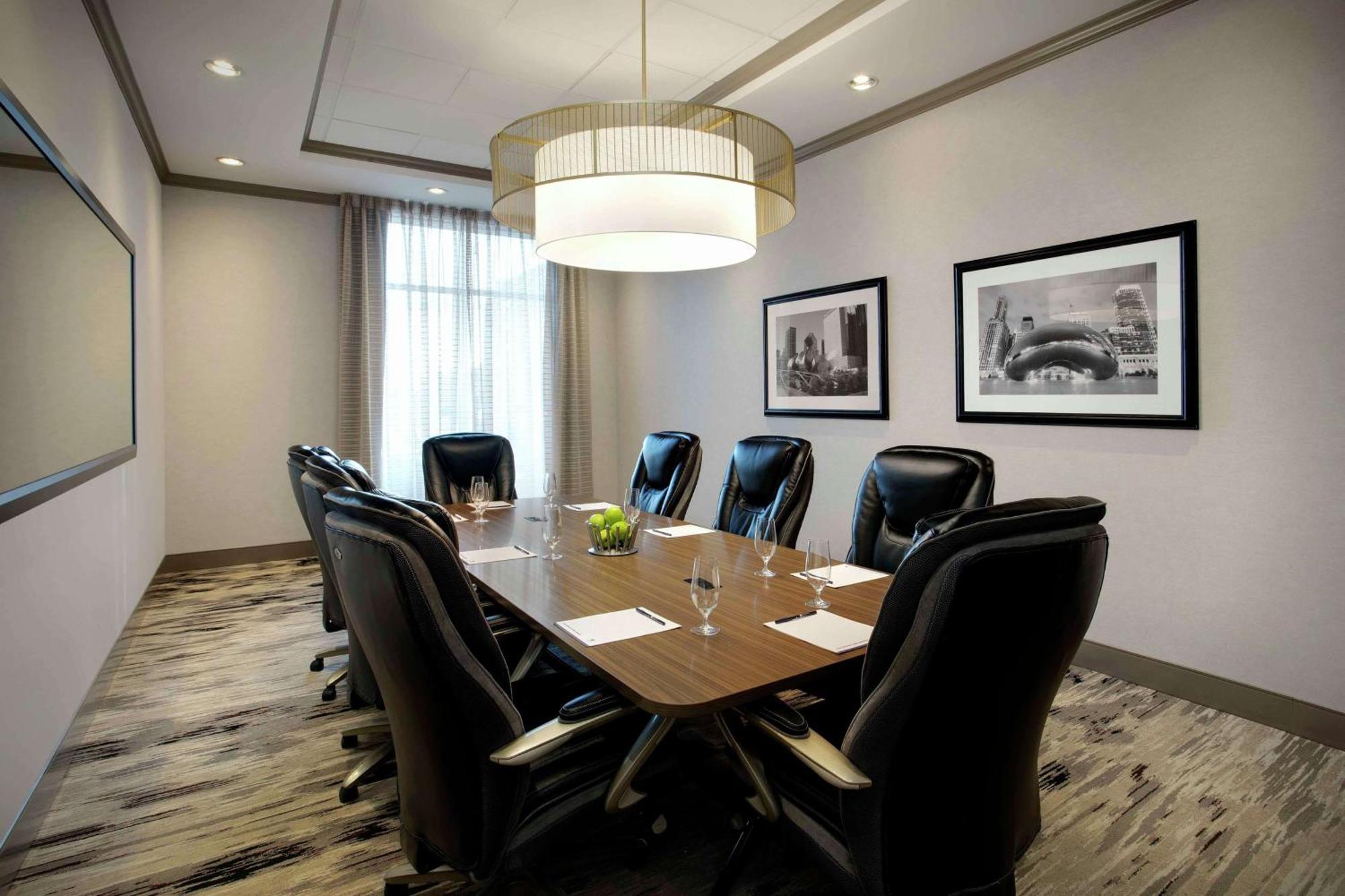 מלון Bedford Park Doubletree By Hilton Chicago Midway Airport, Il מראה חיצוני תמונה